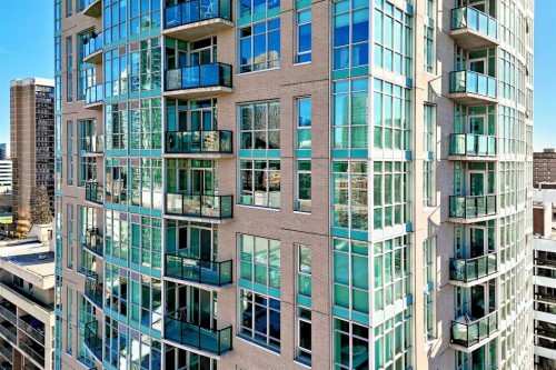 1206-788 12 Avenue Sw, Calgary, AB - Outdoor With Balcony With Facade