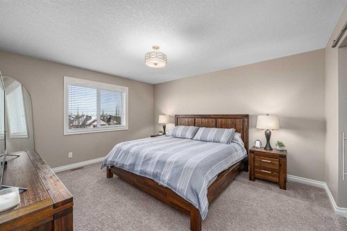 151 Auburn Sound Circle Se, Calgary, AB - Indoor Photo Showing Bedroom
