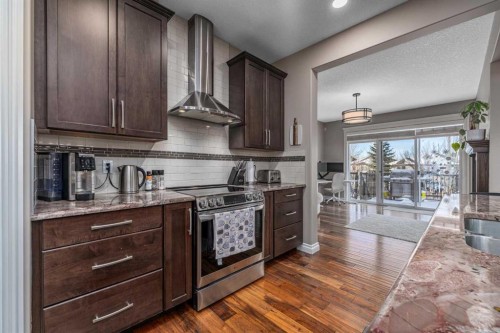 151 Auburn Sound Circle Se, Calgary, AB - Indoor Photo Showing Kitchen