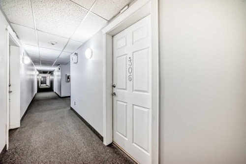 306-11 Somervale View Sw, Calgary, AB - Indoor Photo Showing Other Room