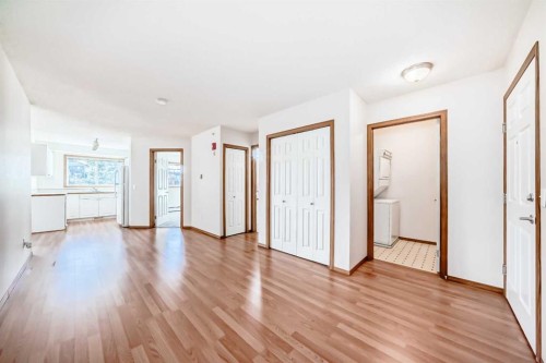306-11 Somervale View Sw, Calgary, AB - Indoor Photo Showing Other Room