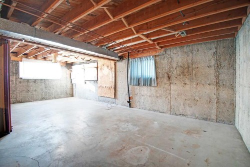 4108 13 Avenue Ne, Calgary, AB - Indoor Photo Showing Basement
