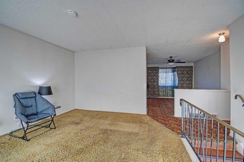 4108 13 Avenue Ne, Calgary, AB - Indoor Photo Showing Other Room