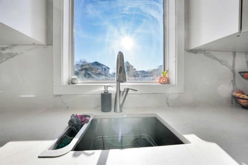 5 Coville Gardens Ne, Calgary, AB - Indoor