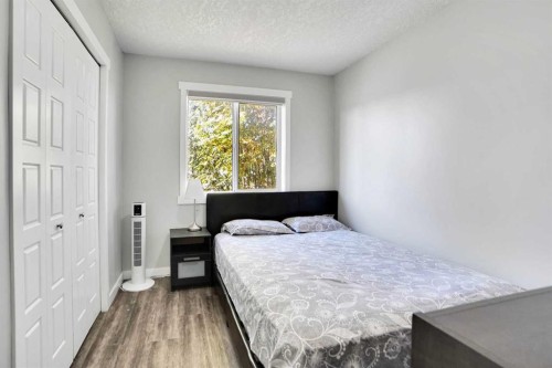 5 Coville Gardens Ne, Calgary, AB - Indoor Photo Showing Bedroom