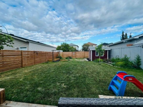 5 Coville Gardens Ne, Calgary, AB - Outdoor