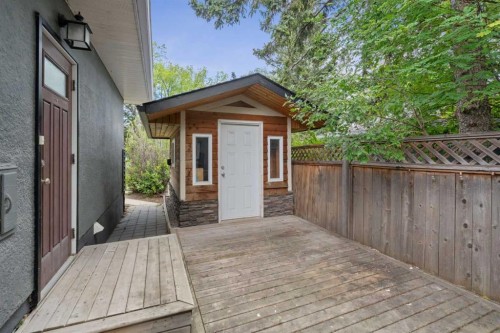 439 Hendon Drive Nw, Calgary, AB - Outdoor With Deck Patio Veranda With Exterior