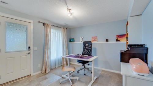 343 Hillcrest Heights Sw, Airdrie, AB - Indoor Photo Showing Office