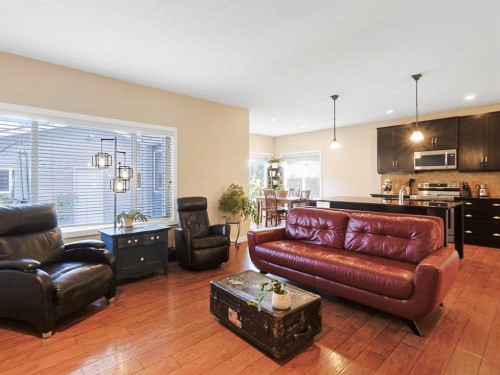 50 Elgin Meadows Green Se, Calgary, AB - Indoor Photo Showing Living Room