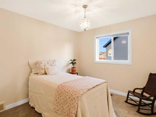 50 Elgin Meadows Green Se, Calgary, AB - Indoor Photo Showing Bedroom