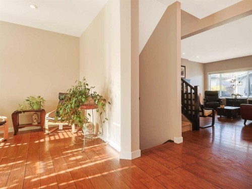 50 Elgin Meadows Green Se, Calgary, AB - Indoor Photo Showing Other Room