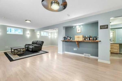 196 Camden Place, Strathmore, AB - Indoor