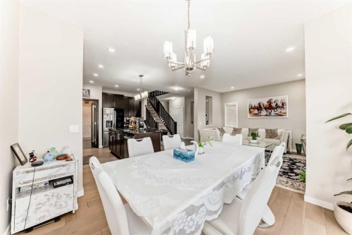 28 Panton Court Nw, Calgary, AB - Indoor Photo Showing Dining Room