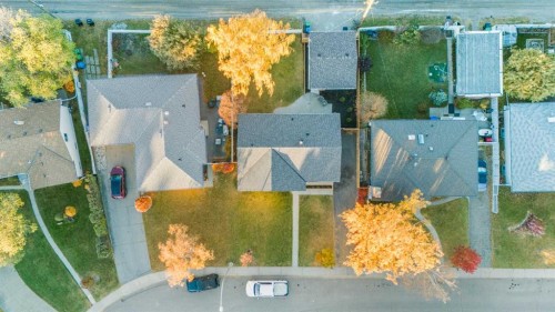 124 Gainsborough Drive Sw, Calgary, AB - Outdoor With View