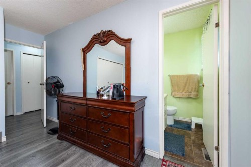 304 Whitefield Drive Ne, Calgary, AB - Indoor