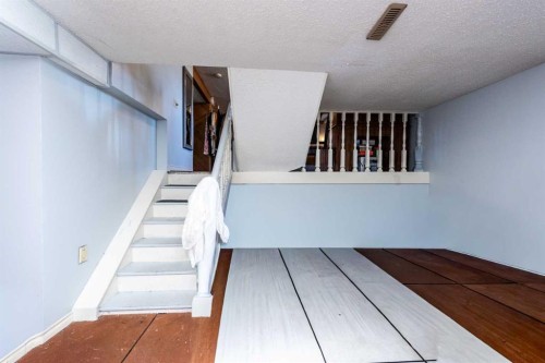 304 Whitefield Drive Ne, Calgary, AB - Indoor Photo Showing Other Room