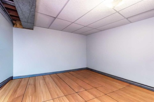 304 Whitefield Drive Ne, Calgary, AB - Indoor Photo Showing Other Room