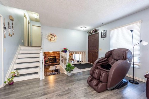304 Whitefield Drive Ne, Calgary, AB - Indoor