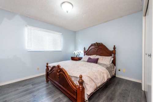 304 Whitefield Drive Ne, Calgary, AB - Indoor Photo Showing Bedroom
