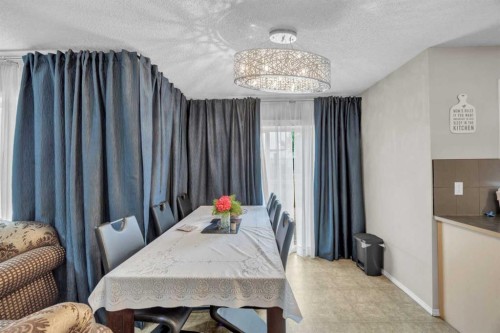 814 Copperfield Boulevard Se, Calgary, AB - Indoor Photo Showing Dining Room
