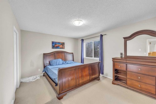 814 Copperfield Boulevard Se, Calgary, AB - Indoor Photo Showing Bedroom