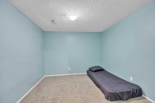 814 Copperfield Boulevard Se, Calgary, AB - Indoor Photo Showing Other Room