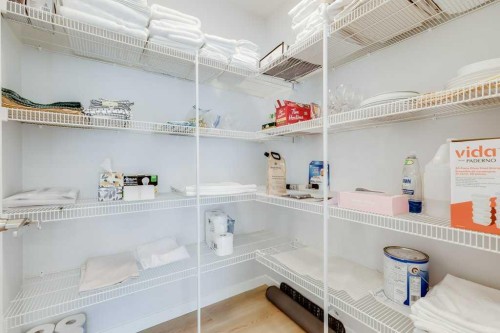 4113-550 Belmont Street, Calgary, AB - Indoor With Storage