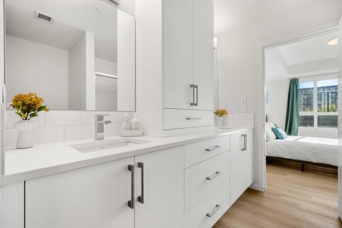 4113-550 Belmont Street, Calgary, AB - Indoor Photo Showing Bathroom