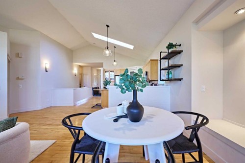 250 Strathridge Place Sw, Calgary, AB - Indoor Photo Showing Dining Room