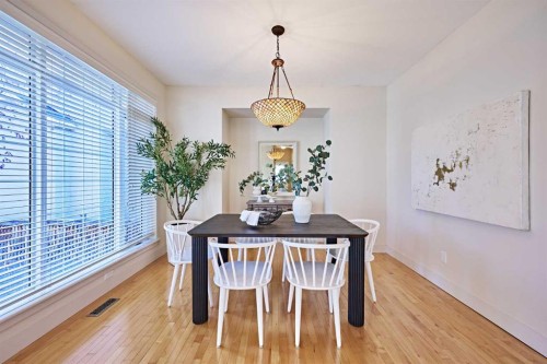 250 Strathridge Place Sw, Calgary, AB - Indoor Photo Showing Dining Room