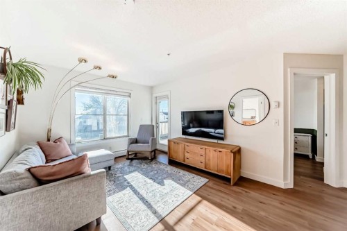 4213-1317 27 Street Se, Calgary, AB - Indoor Photo Showing Living Room