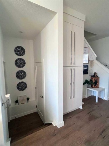 217 Dawson Way, Chestermere, AB - Indoor Photo Showing Other Room