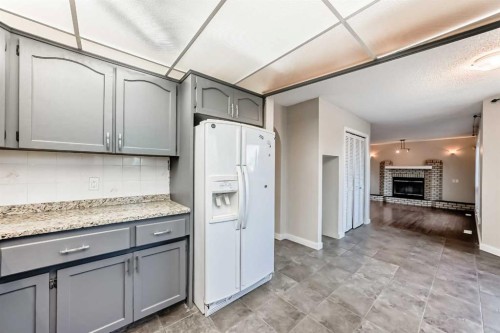 2740 Signal Hill Drive Sw, Calgary, AB - Indoor