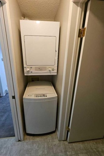 3409-1620 70 Street Se, Calgary, AB - Indoor Photo Showing Laundry Room