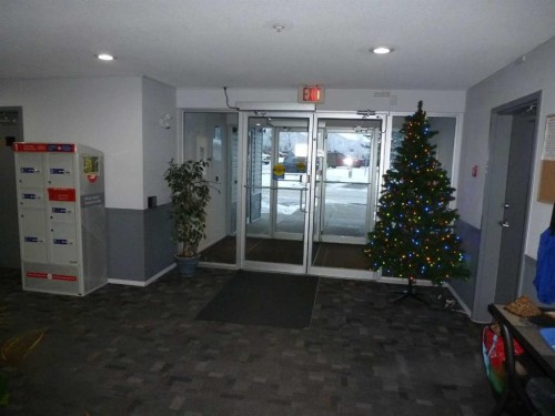 3409-1620 70 Street Se, Calgary, AB - Indoor Photo Showing Other Room