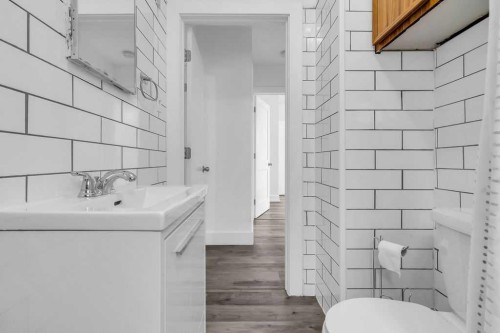 1212 Bantry Street Ne, Calgary, AB - Indoor Photo Showing Bathroom