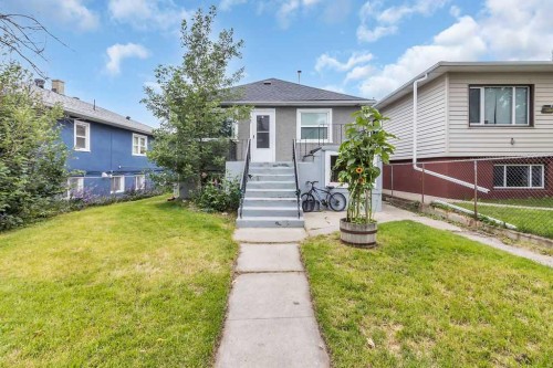 1212 Bantry Street Ne, Calgary, AB - Outdoor