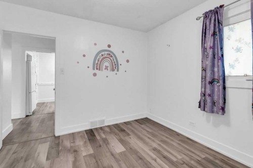 1212 Bantry Street Ne, Calgary, AB - Indoor Photo Showing Other Room