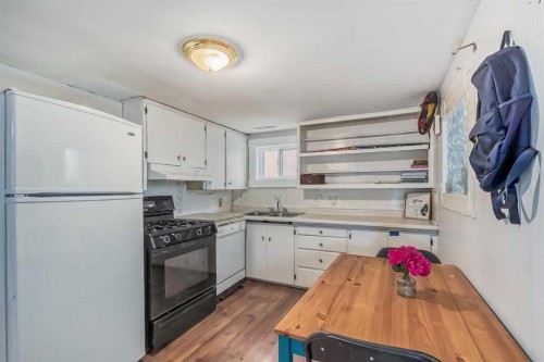 1212 Bantry Street Ne, Calgary, AB - Indoor Photo Showing Kitchen With Double Sink