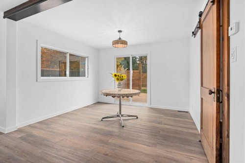 260 2 Avenue, Drumheller, AB - Indoor Photo Showing Other Room