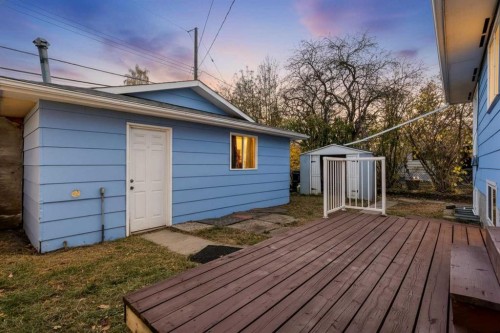 4004 79 Street Nw, Calgary, AB - Outdoor With Exterior