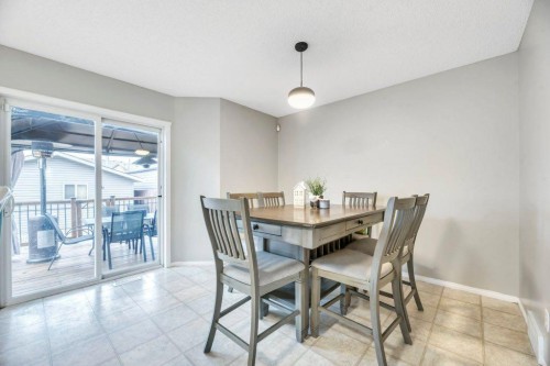 17 Taravista Way Ne, Calgary, AB - Indoor Photo Showing Dining Room