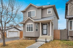 17 Taravista Way NE Calgary, AB T3J 4K1