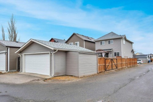 17 Taravista Way Ne, Calgary, AB - Outdoor