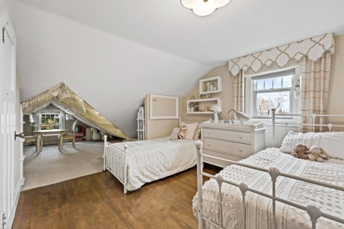 1314 Shelbourne Street Sw, Calgary, AB - Indoor Photo Showing Bedroom