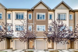 84 Copperstone Villas SE Calgary, AB T2Z 5E3