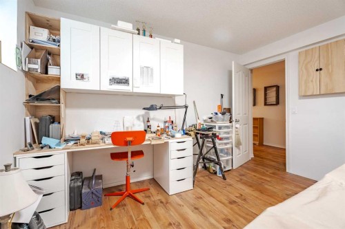 41 Everridge Court Sw, Calgary, AB - Indoor Photo Showing Office