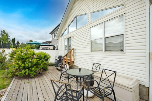 41 Everridge Court Sw, Calgary, AB - Outdoor With Deck Patio Veranda With Exterior