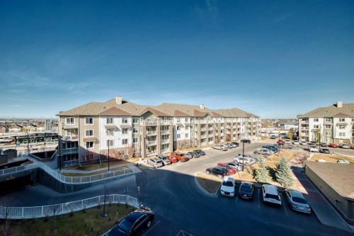 2425-6118 80 Avenue Ne, Calgary, AB - Outdoor With Balcony