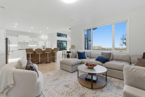 146 Springbluff Heights Sw, Calgary, AB - Indoor Photo Showing Living Room